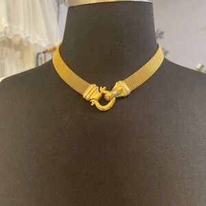 Chic Gold Mesh Choker Necklace with magnetic clip closure